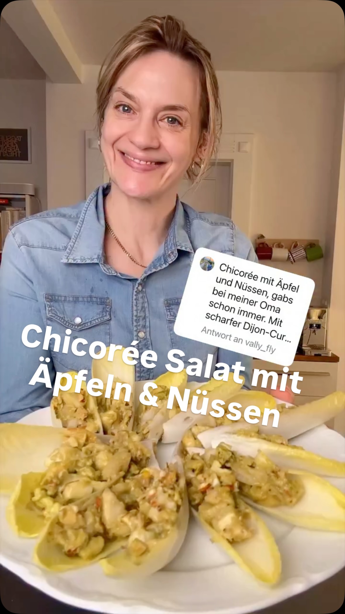 Hier ist eine fertige Caption aus deinem Text (Reel-ready):

Chicorée mal als Fingerfood 🥬✨
Ich fülle die Chicorée-Blätter mit Avocado, Apfel und Mandeln – und das Dressing macht alles: Dijon-Senf, Olivenöl, Balsamico, Salz & Pfeffer. Einmal drüber, fertig.
Perfekt für den Sofa-Snack oder als schneller Apéro vor dem Fernseher 😍

Tipp von Valentina 💛 @vally_fly 
Team Chicorée: ja oder nein? 👇

#chicoree #fingerfood #apero #schnellerezepte #winterküche