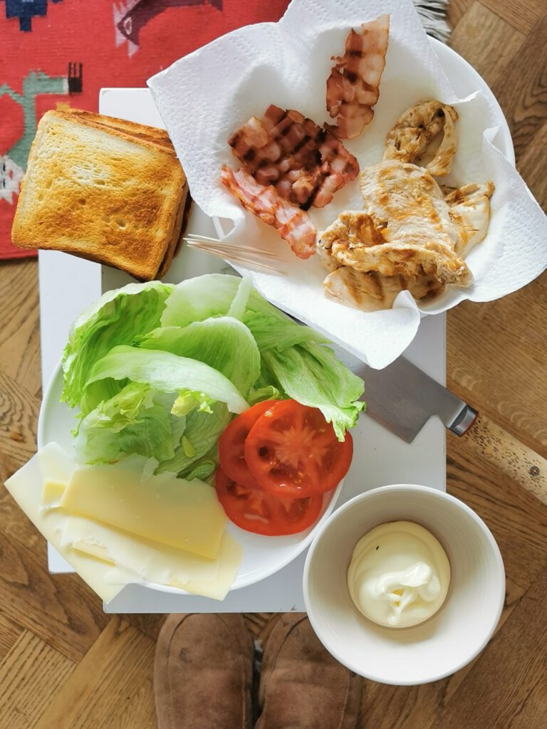 ZUTATEN FÜR New York Club Sandwich