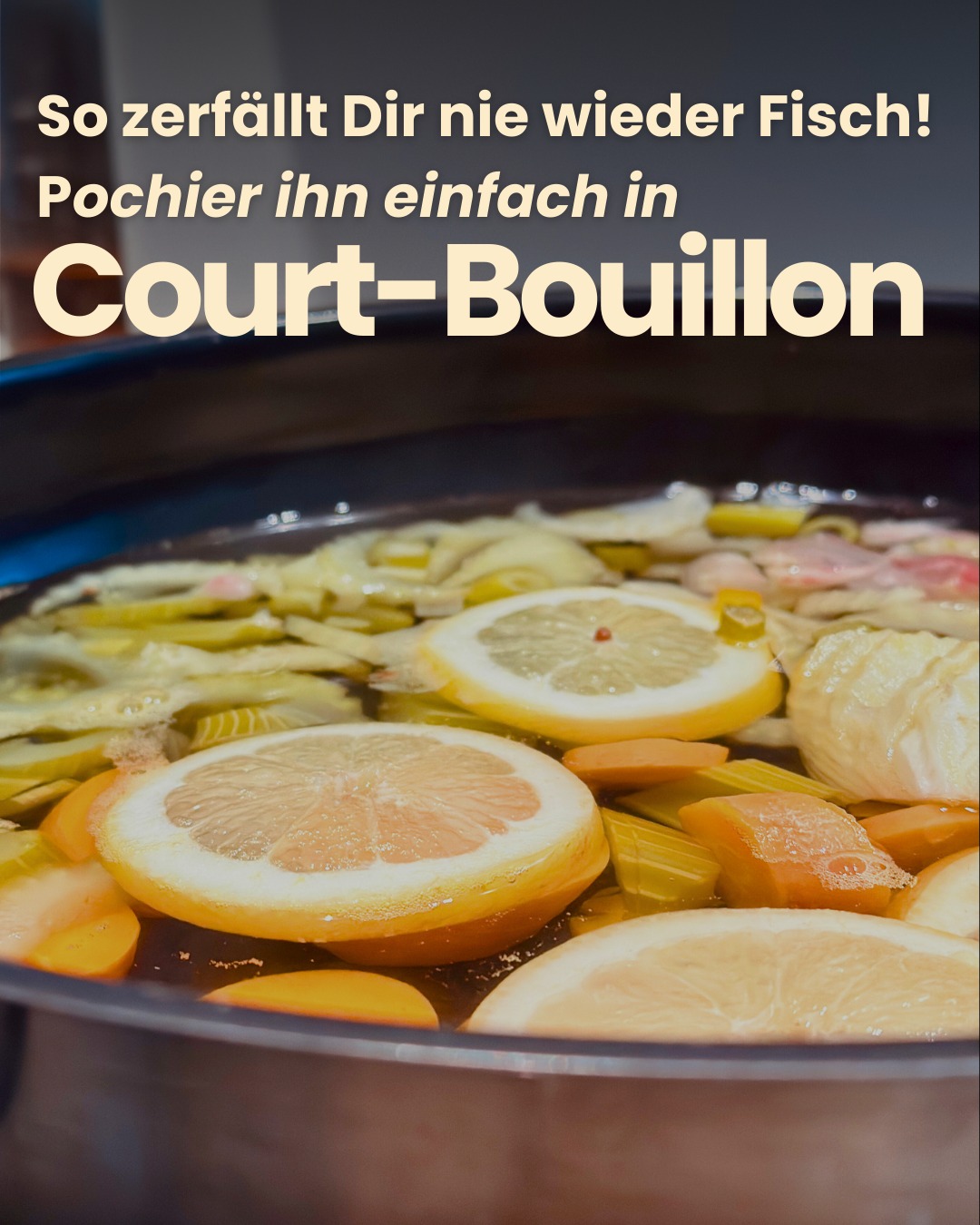 ✨ Nie wieder zerfallener Fisch! 🐟💛

Du liebst Fisch, aber er zerfällt dir beim Kochen? Mit diesem Trick bleibt er perfekt saftig und zart – wie im Restaurant! ✨ Der Schlüssel? Eine aromatische Court-Bouillon, die den Fisch sanft gart, ohne ihn auszutrocknen. Nachhaltig, weil sich Gemüse perfekt eignet, das nicht mehr so knackig frisch ist, aber noch voller Gescmack. 🌿

💬 Kommentiere „Fisch“ unter diesem Post, und ich schicke dir das Rezept per DM! 📩

➡️ Wichtig: Folge @vivikocht, bevor du kommentierst – sonst kann ich dir keine Nachricht senden! 😊

#FischPochieren #Kochtipp #NachhaltigKochen #CourtBouillon #GesundeKüche #FoodHacks #Selbstgemacht #KochenMitLiebe #HealthyEating #Foodstagram