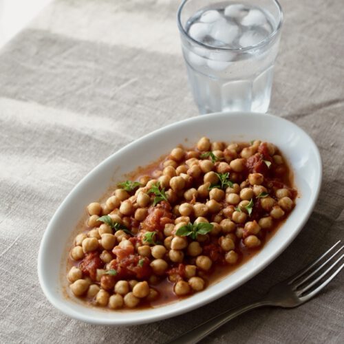 Marrokanische Kichererbsen mit Fenchelsamen in Tomatensauce
