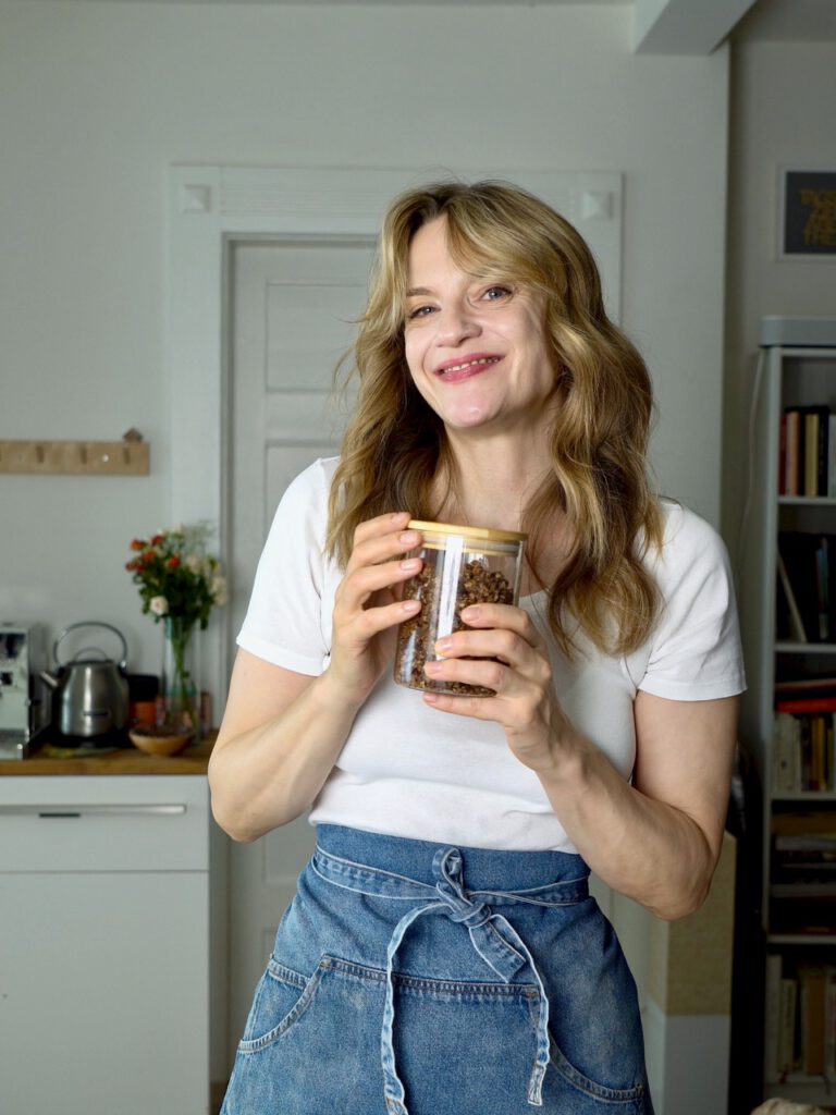 Schokolade Haselnuss Protein Granola