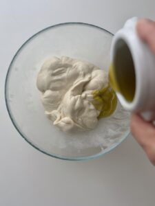 focaccia-rezept-vivikocht-öl