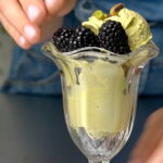 Bis dazu darf es mit Brombeeren anrichten.